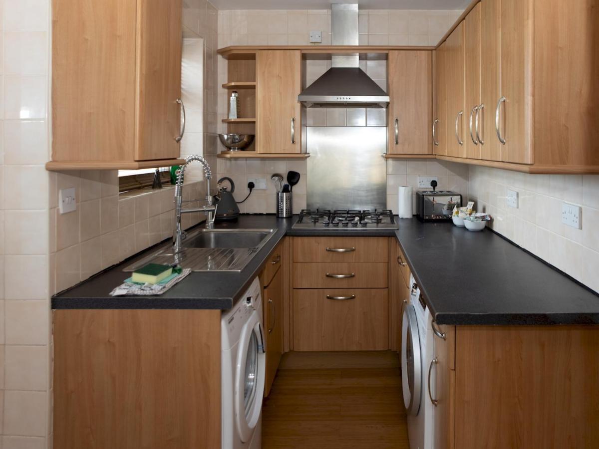 Pass The Keys Amazing 4 Bedroom Property- Hot Tub & Sea Views Scarborough Exterior photo