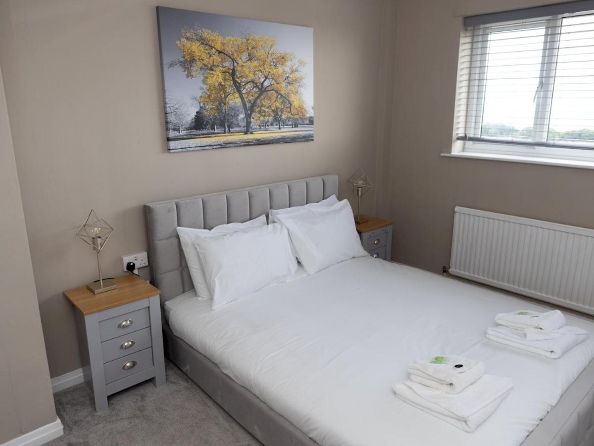 Pass The Keys Amazing 4 Bedroom Property- Hot Tub & Sea Views Scarborough Exterior photo