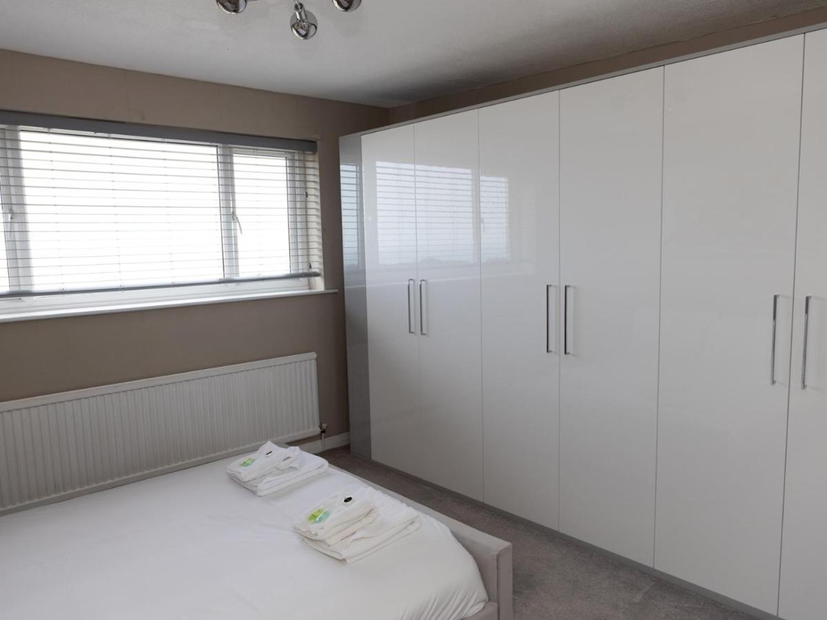 Pass The Keys Amazing 4 Bedroom Property- Hot Tub & Sea Views Scarborough Exterior photo